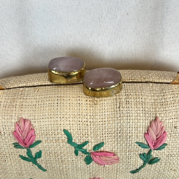 Pamela Munson Rosebud Floral Embroidered Cream Straw Clutch Bag - Picture 6 of 14